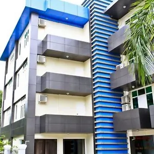 Hotel 7 Mile
